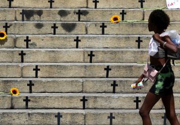 Rio discute medidas contra aumento do feminicídio