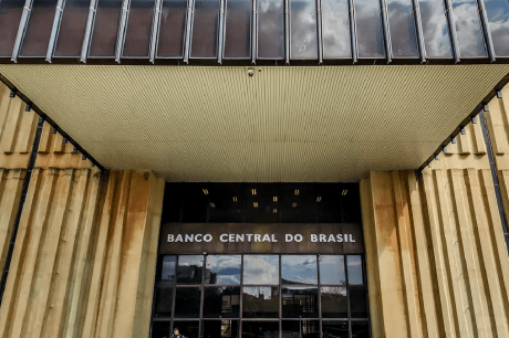 Mercado eleva para 2,09% projeção de expansão da economia em 2024