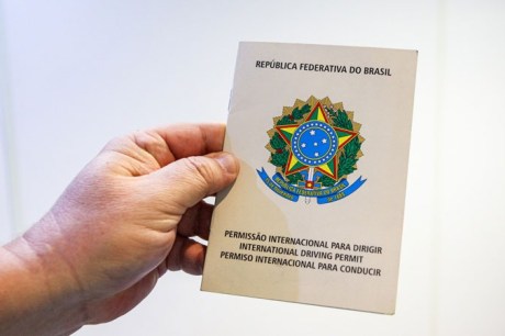 Saiba como obter a Permissão Internacional para Dirigir (PID) pelo Posto Digital do Detran.RJ