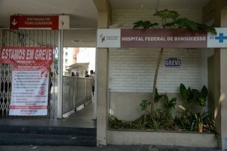 Em greve, servidores de hospitais federais promovem ato no Rio