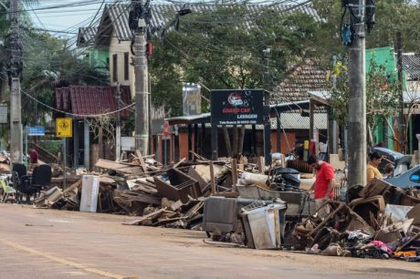 Depois de ficar totalmente inundada, Eldorado do Sul tenta se reerguer