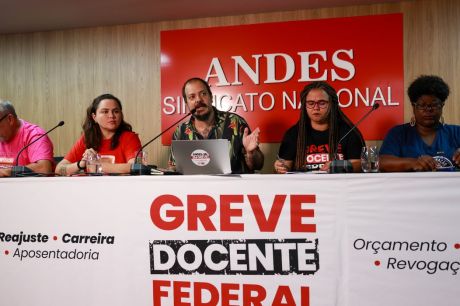 Universidades e institutos federais de ensino superior mantêm greve