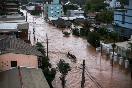 Normas para compra de arroz importado devem sair nesta terça-feira