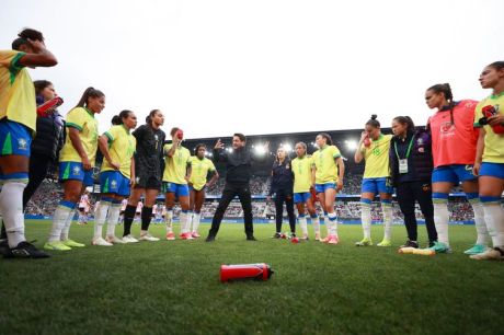 Seleção feminina reencontra Jamaica em amistoso na Arena de Pernambuco