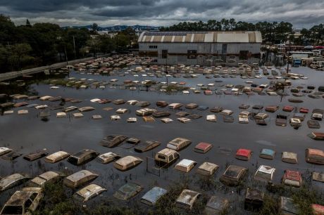 Desastre climático faz vendas da indústria caírem 15,6% em maio no RS