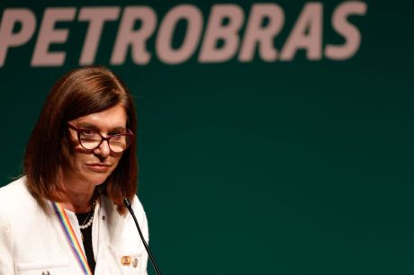 Em posse, Magda diz que petróleo vai financiar transição energética