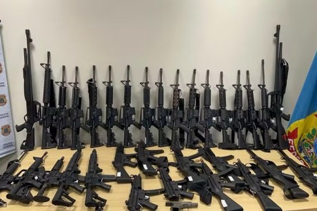  Mais de 2,3 mil armas de fogo são apreendidas por órgãos federais no estado do Rio de Janeiro em 16 meses