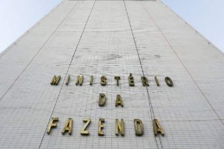 Fazenda aumenta para 3,9% estimativa de inflação em 2024