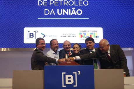 Leilão de petróleo da União bate recorde e atinge R$ 17 bilhões