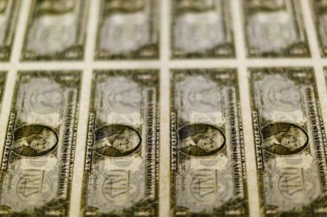 Valorização de títulos americanos eleva dólar no Brasil, diz professor