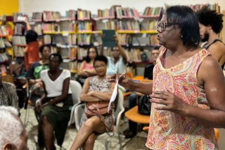 Grafite celebra atleta olímpica e mulheres da Mangueira