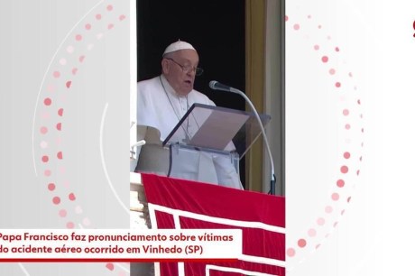 Papa Francisco ora por vítimas de acidente aéreo em Vinhedo