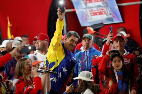 Supremo da Venezuela ratifica reeleição de Maduro em decisão final