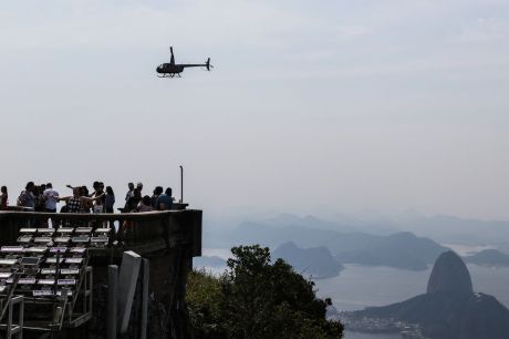 Voos panorâmicos de helicóptero no Rio seguirão novas regras