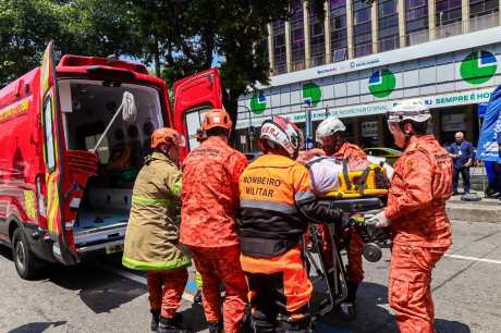 Semana Nacional de Trânsito: Detran.RJ e Corpo de Bombeiros fazem simulação de acidente com socorro na Avenida Presidente Vargas