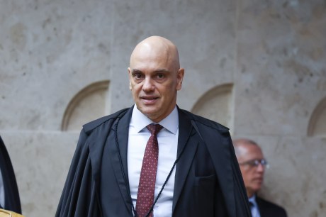 Moraes cobra R$ 10 milhões de multa para liberar retorno de X