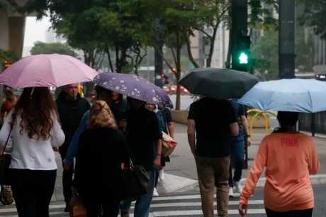 Chuva causou três mortes em SP; bombeiros procuram dois desaparecidos