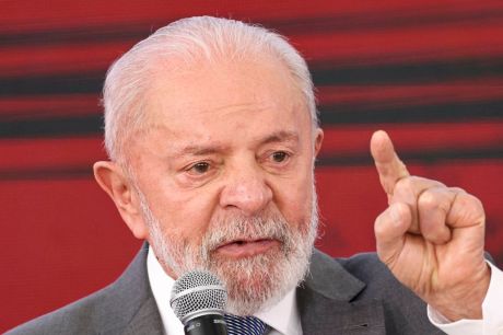 Lula assina MP que prevê apoio financeiro a produtores rurais gaúchos