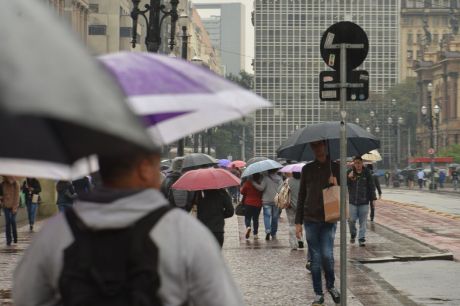 Novembro terá chuvas e calor em excesso em algumas regiões do país