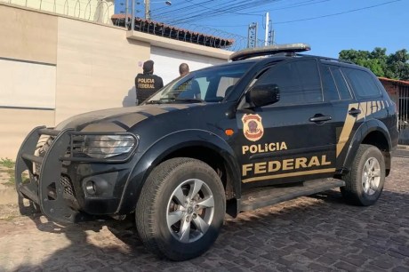 Polícia Federal desarticula esquema bilionário de tráfico de drogas