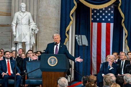 Trump reafirma promessas de campanha durante discurso de posse