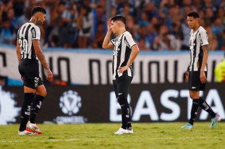 Botafogo perde para o Racing e se complica na Recopa Sul-Americana