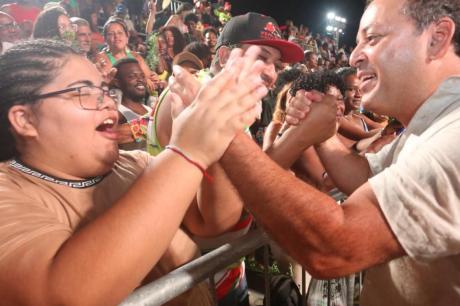 Carnaval de Niterói: Passarela recebe mais de 60 mil pessoas em dois dias de desfiles