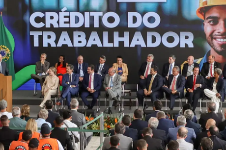 Lula autoriza uso do eSocial para ofertar consignado a empregados CLT