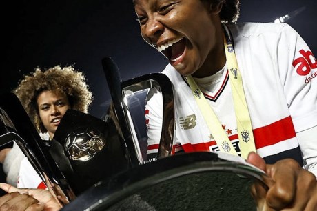 São Paulo quebra hegemonia do Corinthians e fatura Supercopa Feminina