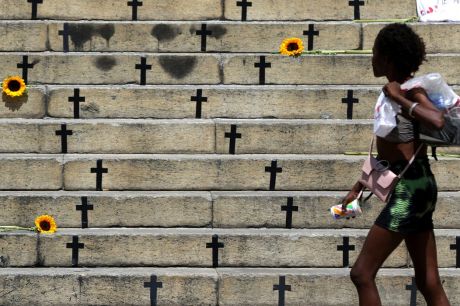 Rio discute medidas contra aumento do feminicídio